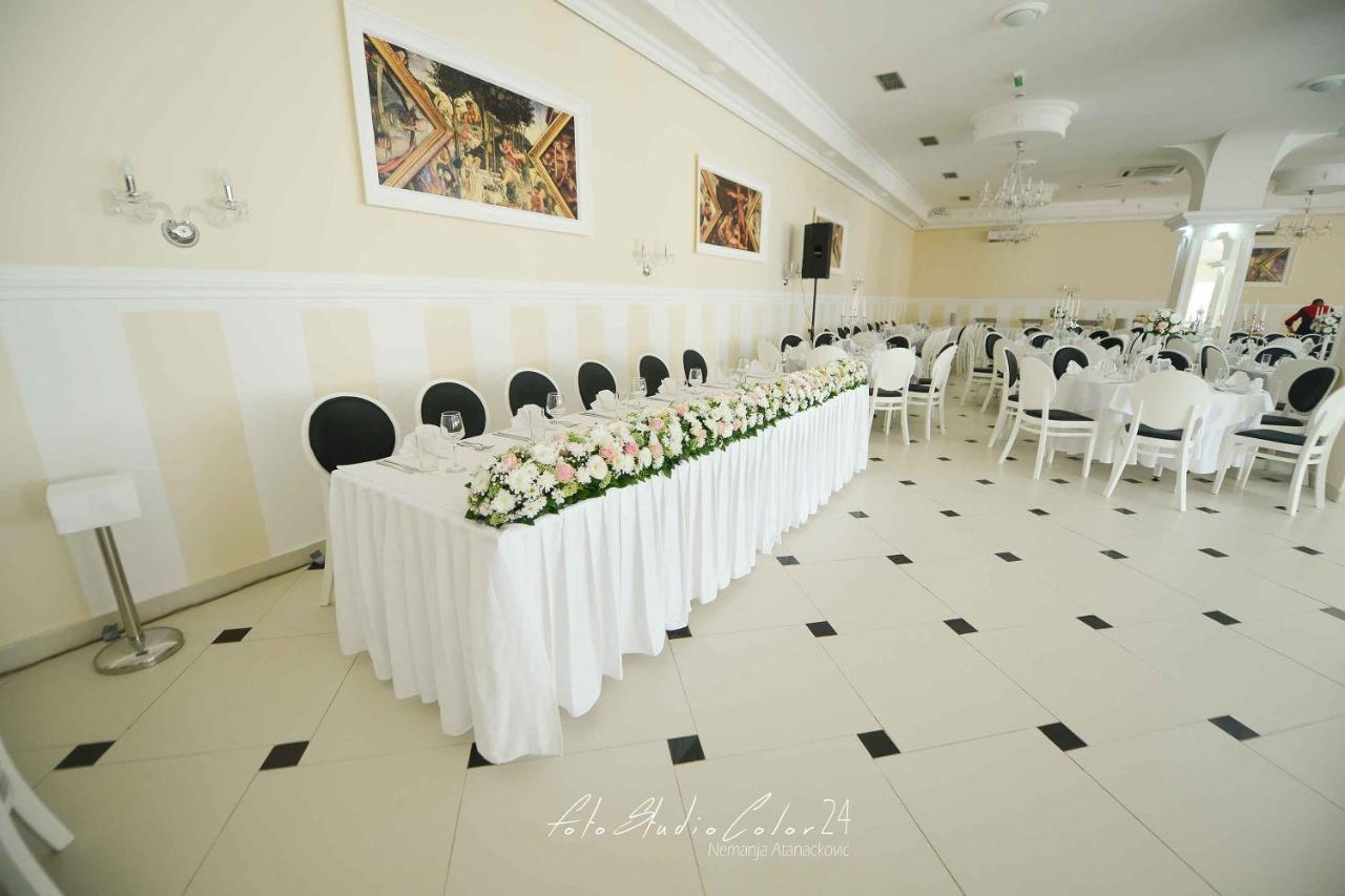 Villa Palace Nowy Sad Zewnętrze zdjęcie