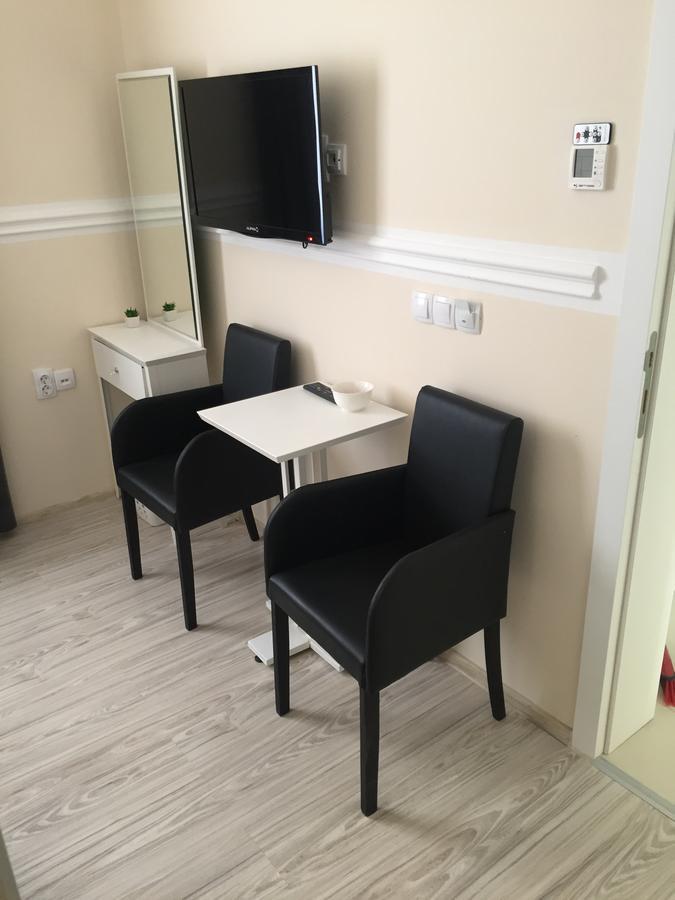 Villa Palace Nowy Sad Zewnętrze zdjęcie