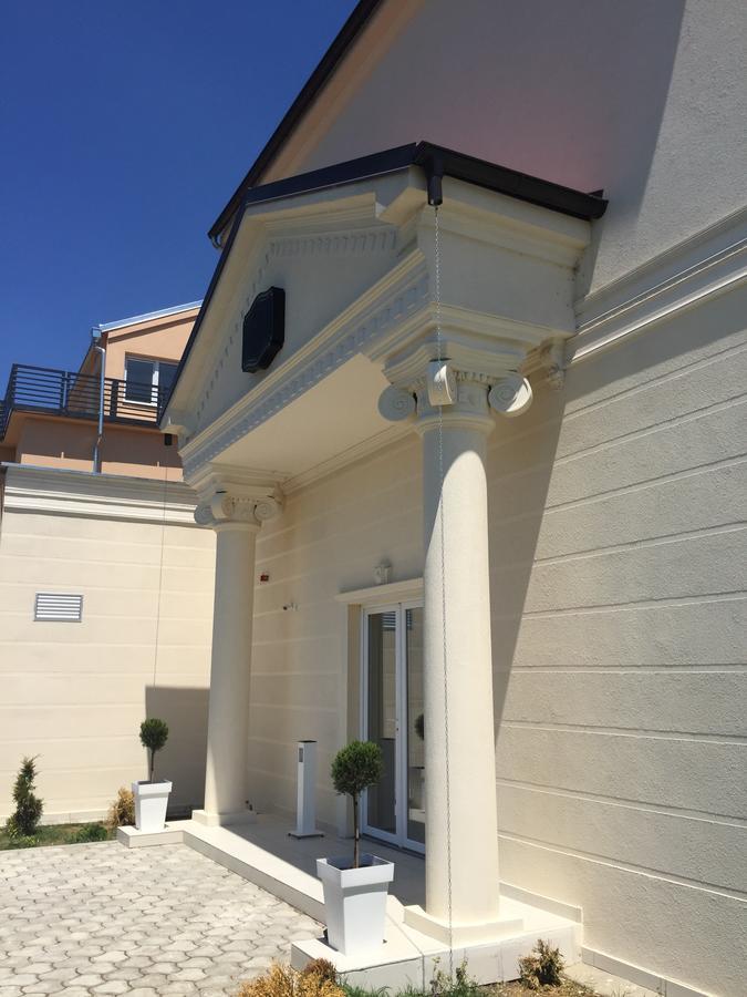 Villa Palace Nowy Sad Zewnętrze zdjęcie