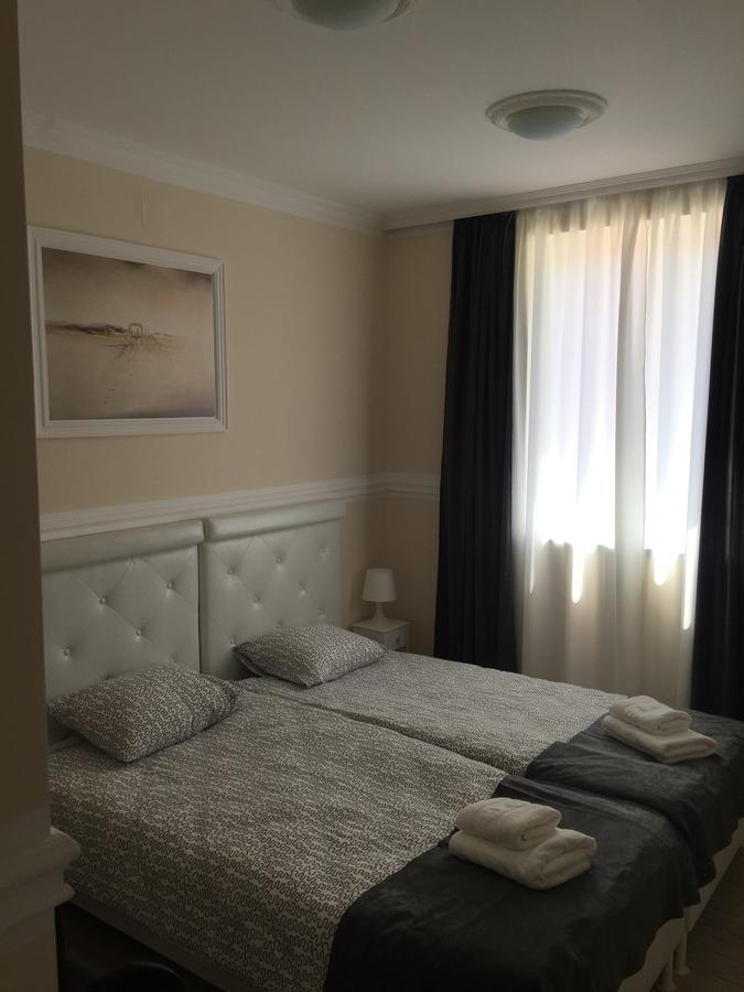Villa Palace Nowy Sad Zewnętrze zdjęcie